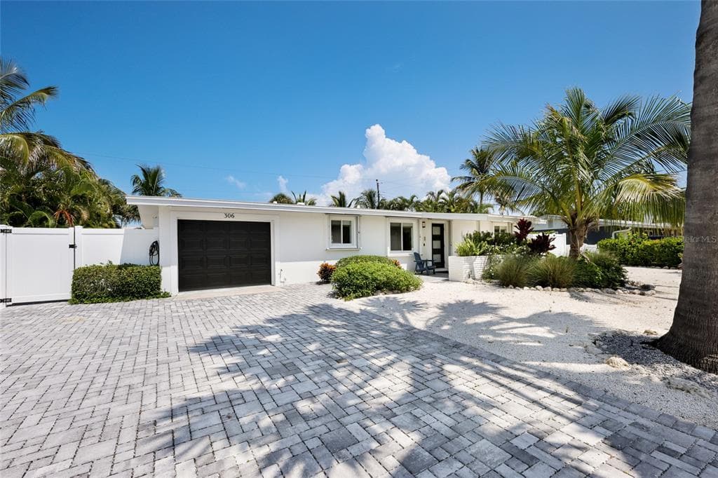 306 66TH STREET, HOLMES BEACH, FL 34217