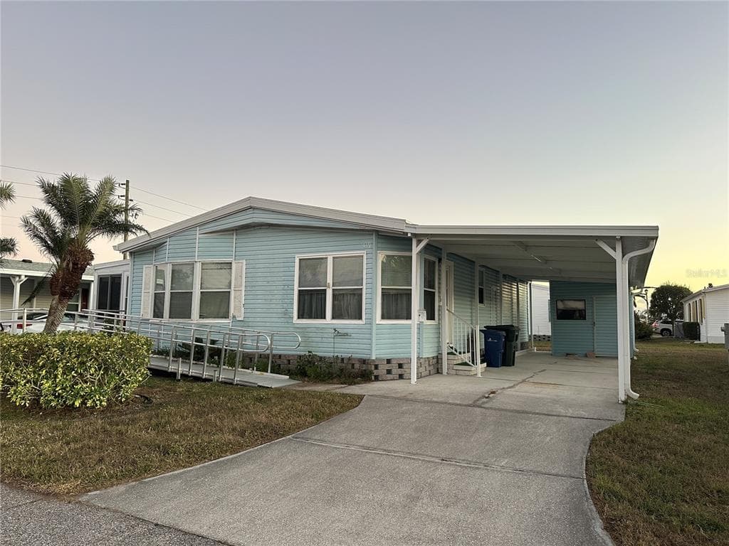 449 LANDSEDGE DRIVE, NORTH PORT, FL 34287