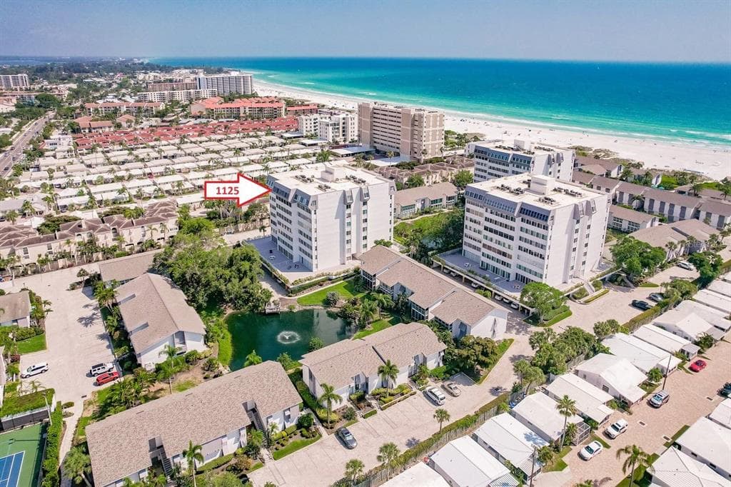 1125 W PEPPERTREE DRIVE # 402, SARASOTA, FL 34242