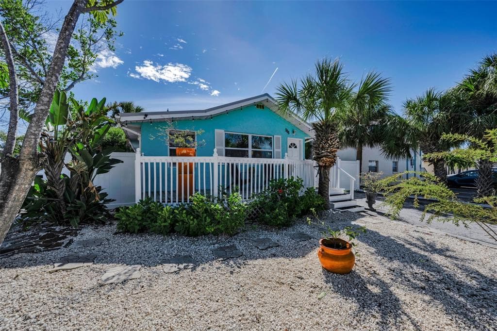 504 70TH AVENUE, ST PETE BEACH, FL 33706