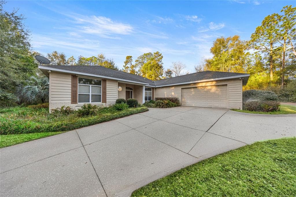 20698 SW 93RD LANE ROAD, DUNNELLON, FL 34431