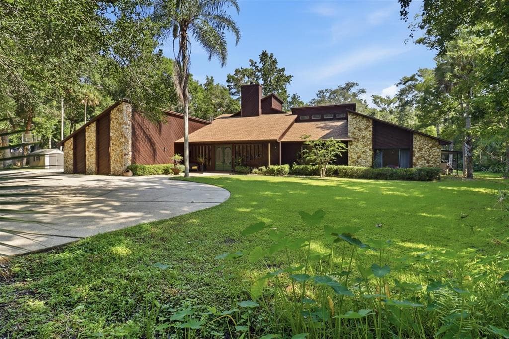 120 E BAHAMA ROAD, WINTER SPRINGS, FL 32708