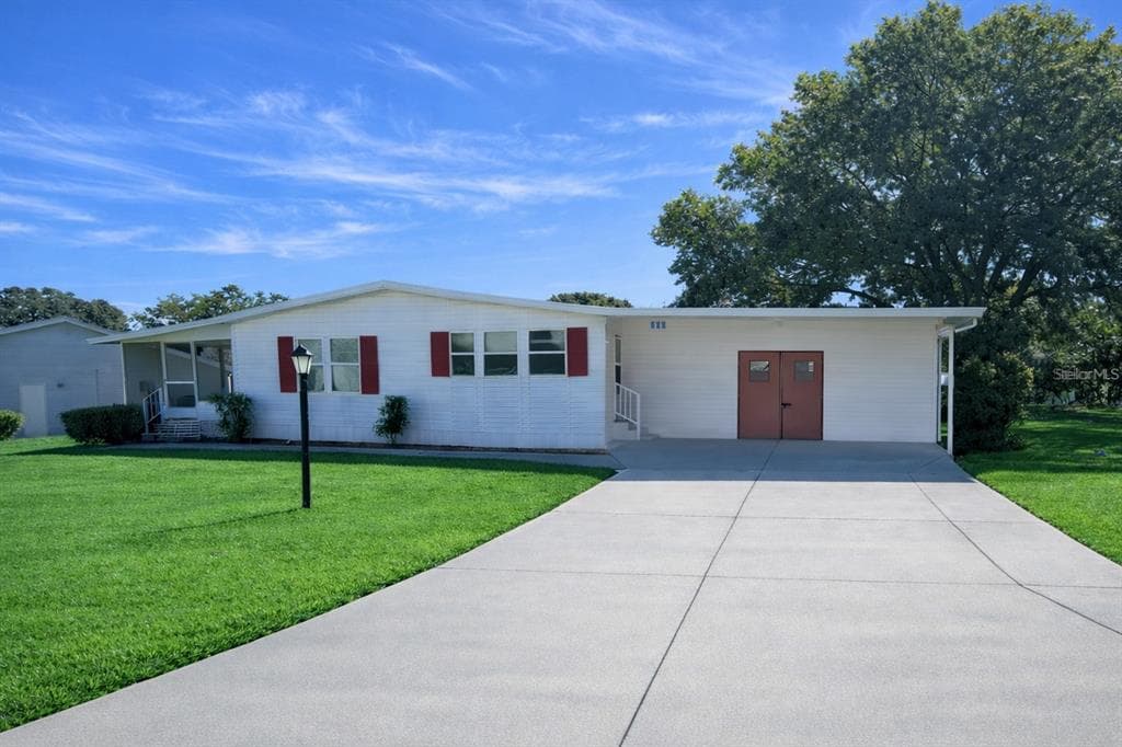 25308 CASA DEL LAGO LANE, LEESBURG, FL 34748
