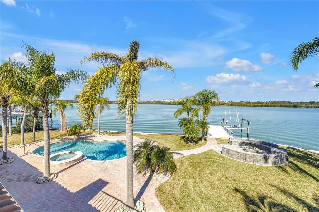 583 CRYSTAL DRIVE, MADEIRA BEACH, FL 33708