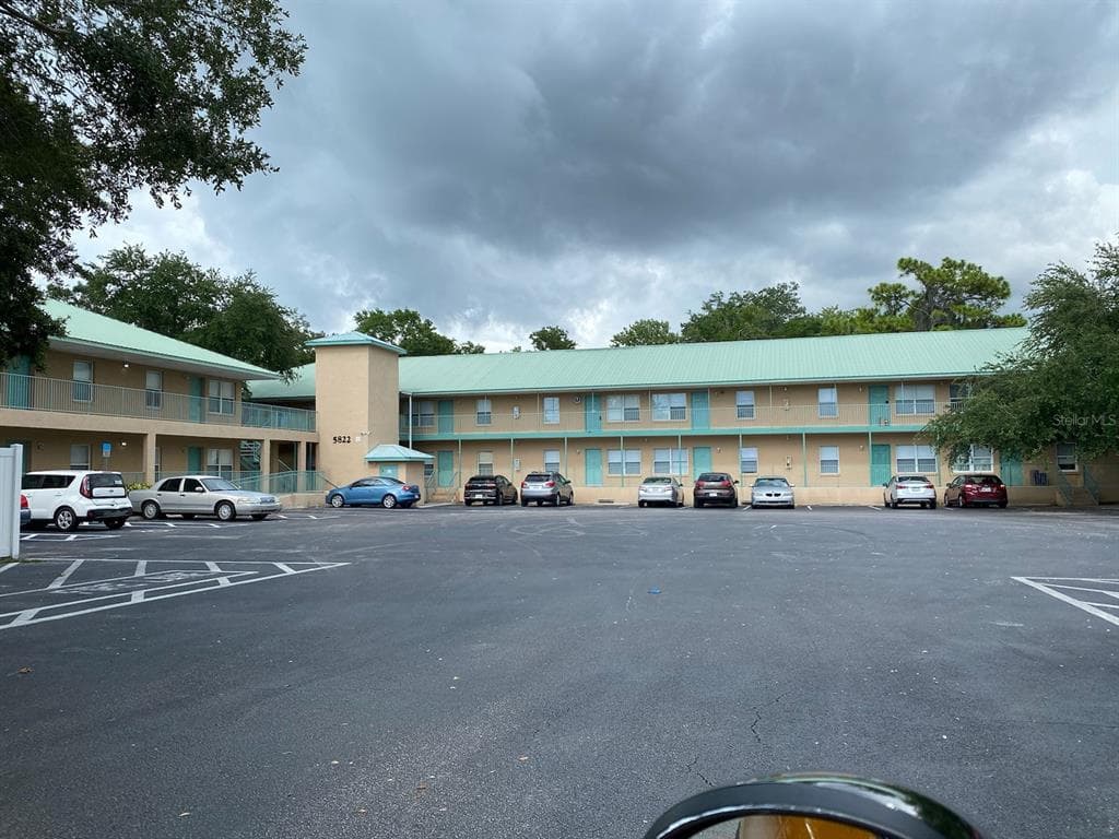 5822 CONGRESS STREET # 104, NEW PORT RICHEY, FL 34653