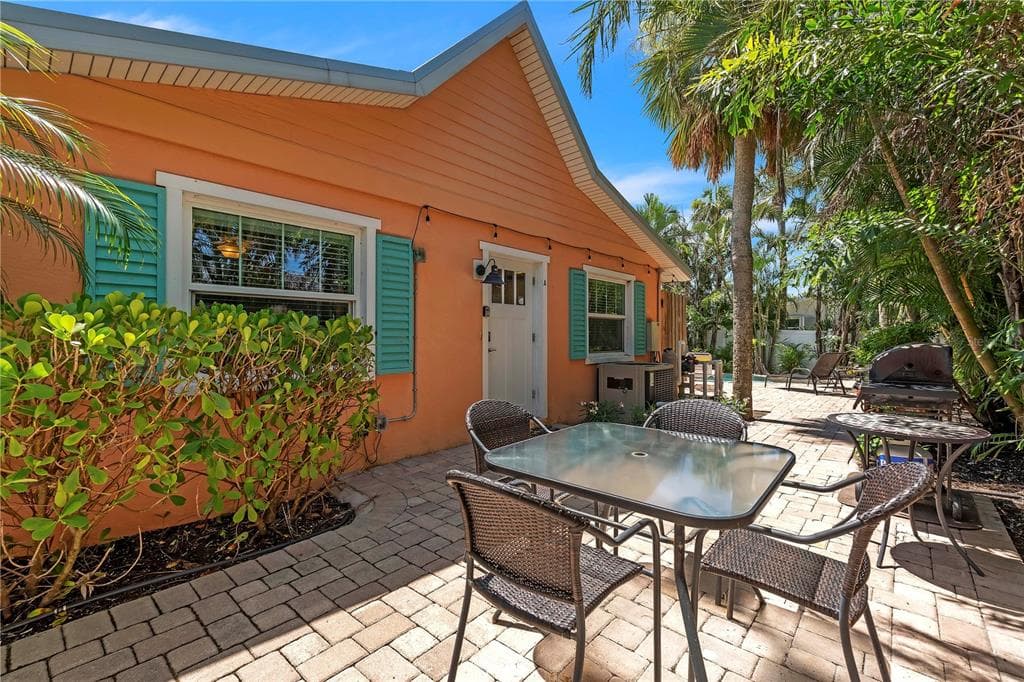 205 PEACOCK LANE # A, HOLMES BEACH, FL 34217