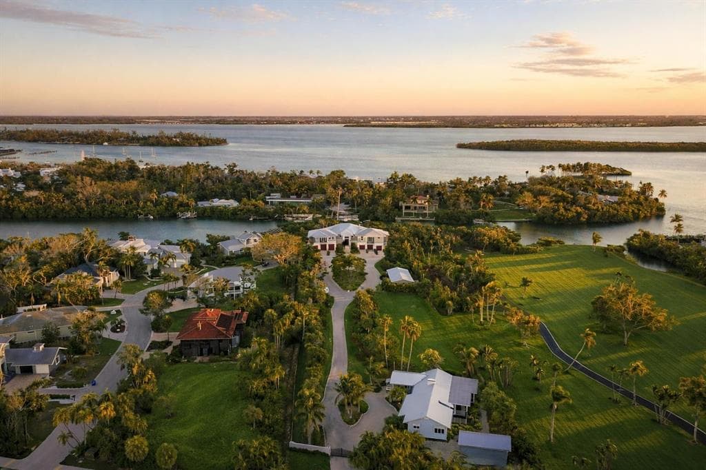 6680 GULF OF MEXICO DRIVE, LONGBOAT KEY, FL 34228