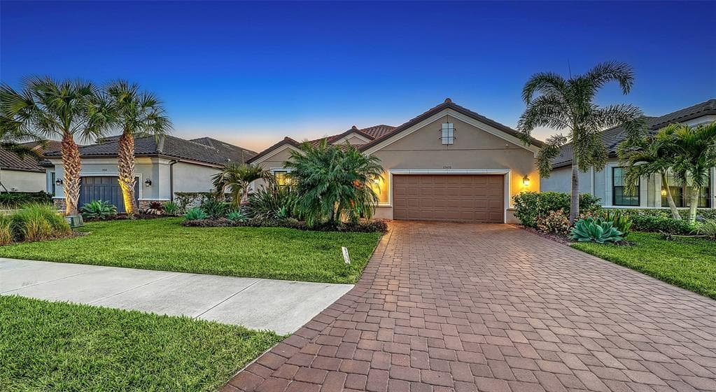 15410 DERNA TERRACE, LAKEWOOD RANCH, FL 34211