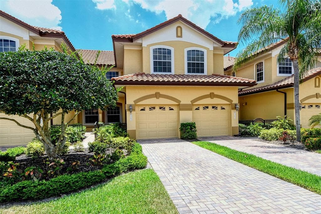 8363 MIRAMAR WAY # 203, LAKEWOOD RANCH, FL 34202