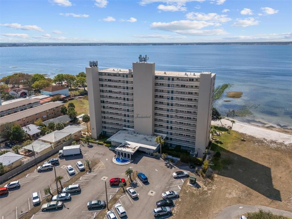 2131 LAKEVIEW DRIVE # 904, SEBRING, FL 33870