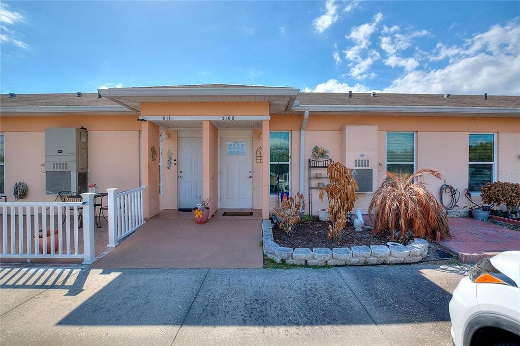 5109 CLUB CIRCLE, LAKE WALES, FL 33898