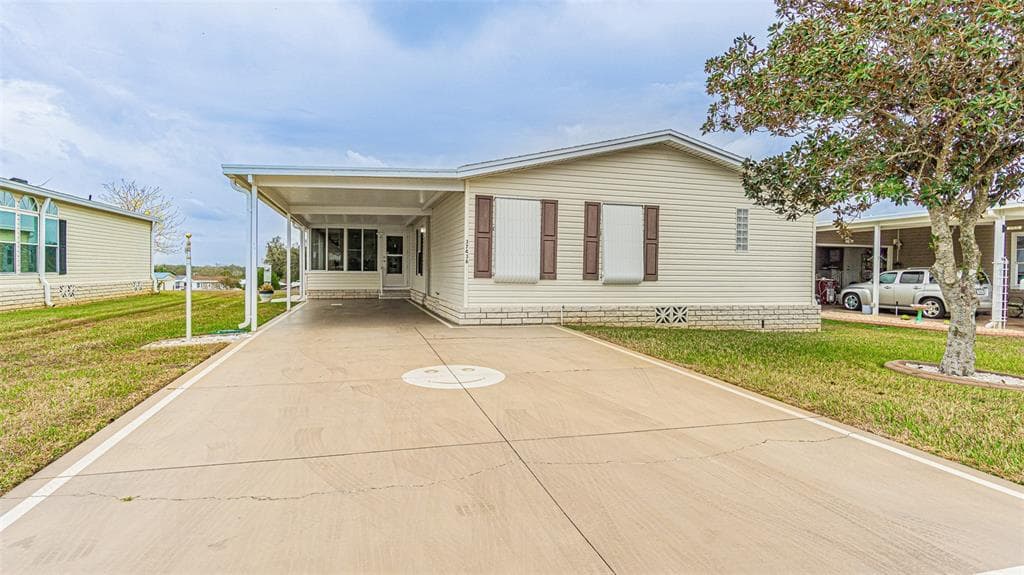 37436 LILLY BEA AVENUE, ZEPHYRHILLS, FL 33541