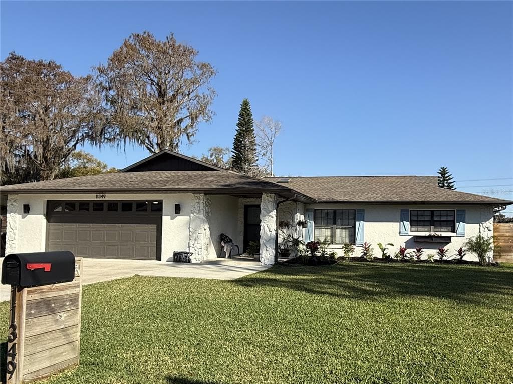 11349 DAVISON LANE, TAVARES, FL 32778