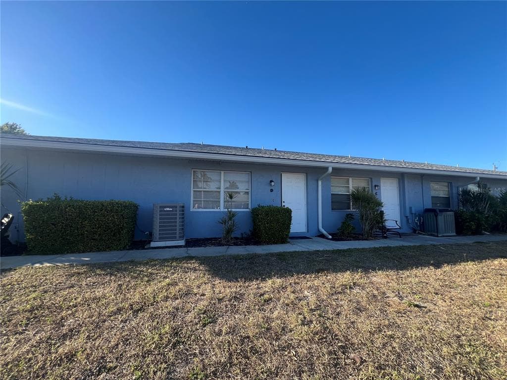 810 KINGS COURT # D, PUNTA GORDA, FL 33950