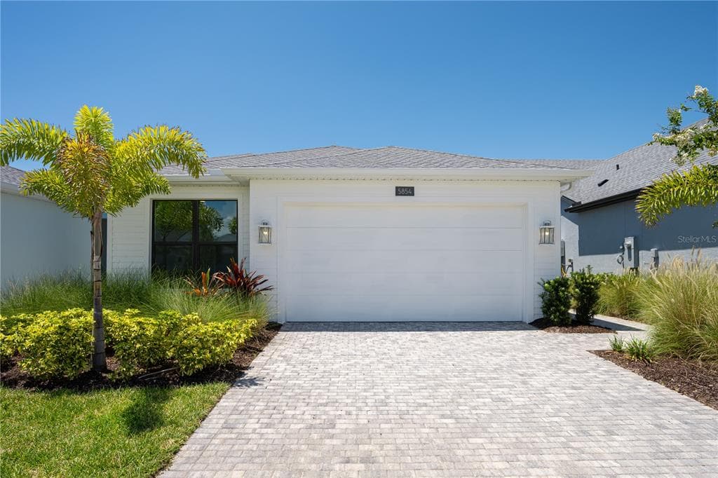 5854 WINDBREAK COURT, APOLLO BEACH, FL 33572