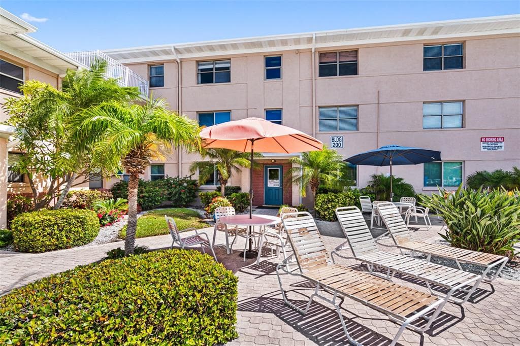 6700 SUNSET WAY # 406, ST PETE BEACH, FL 33706