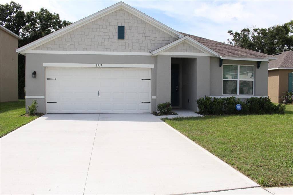 2917 CANARY LANE, TAVARES, FL 32778