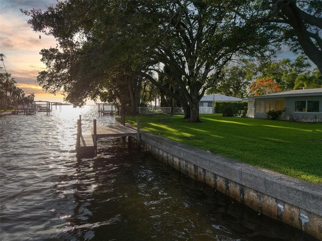 5 SHORE DRIVE, DUNEDIN, FL 34698