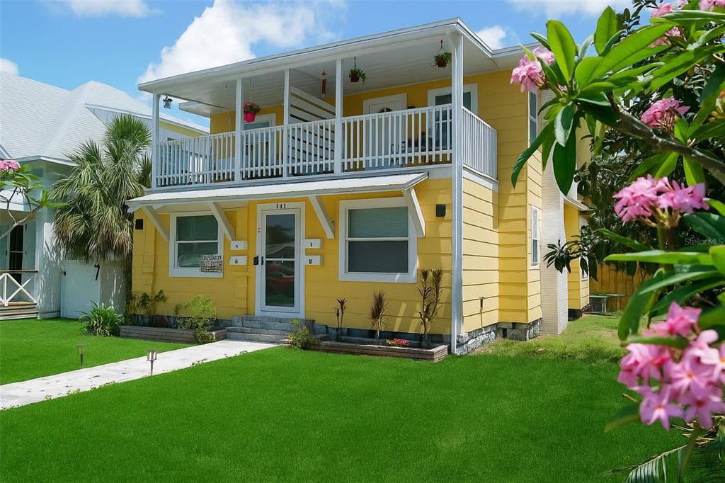 127 17TH AVENUE S, ST PETERSBURG, FL 33701
