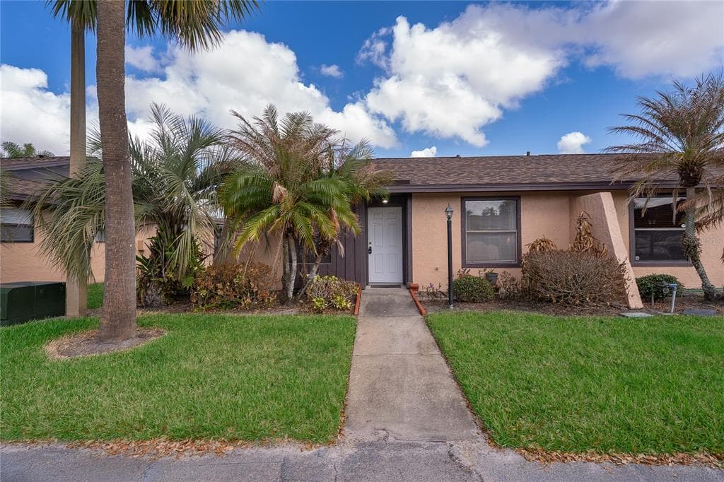 2123 ST MARTEEN COURT, KISSIMMEE, FL 34741