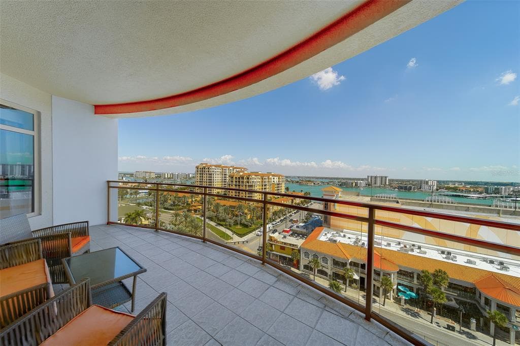 11 BAYMONT STREET # 1109, CLEARWATER BEACH, FL 33767
