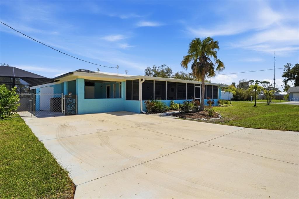2400 PINE COURT, NOKOMIS, FL 34275