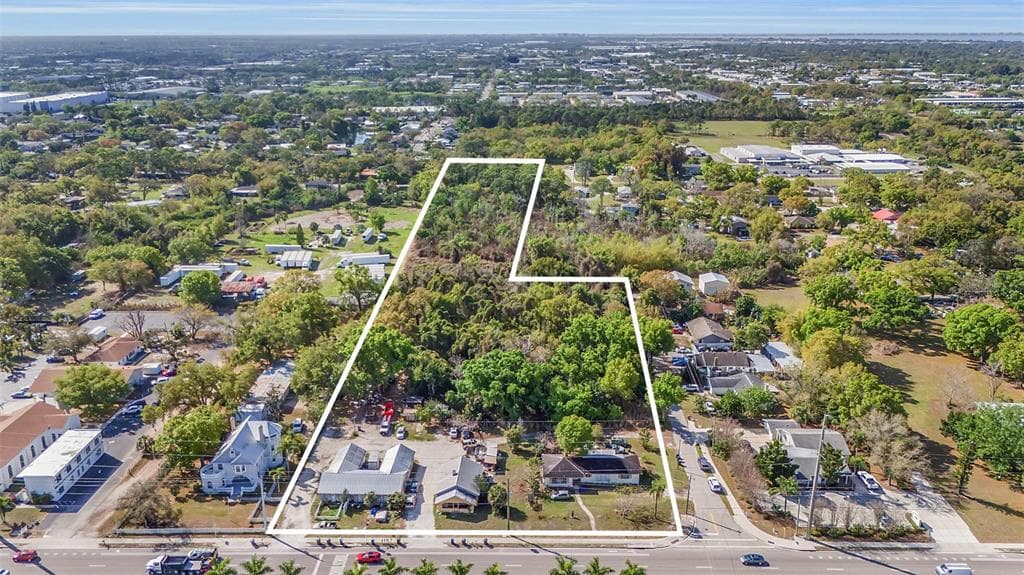 2008 53RD AVENUE E, BRADENTON, FL 34203