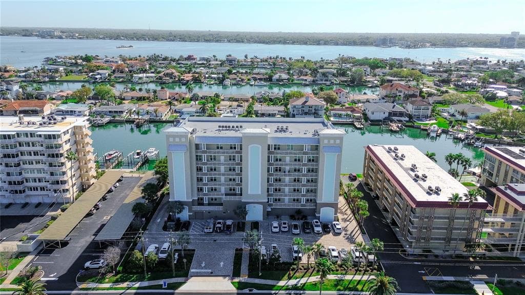 125 ISLAND WAY # 503, CLEARWATER BEACH, FL 33767