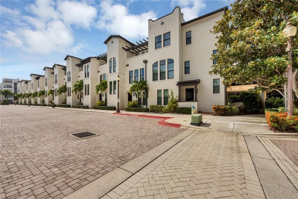 1250 MAY LANE, SARASOTA, FL 34236