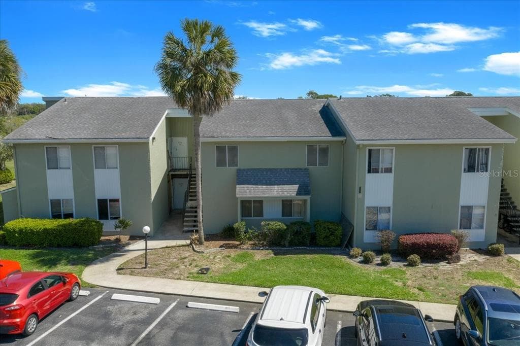 556 FAIRWAYS CIRCLE # B, OCALA, FL 34472