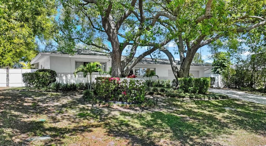 3723 ORCHARD GROVE LANE, LARGO, FL 33770