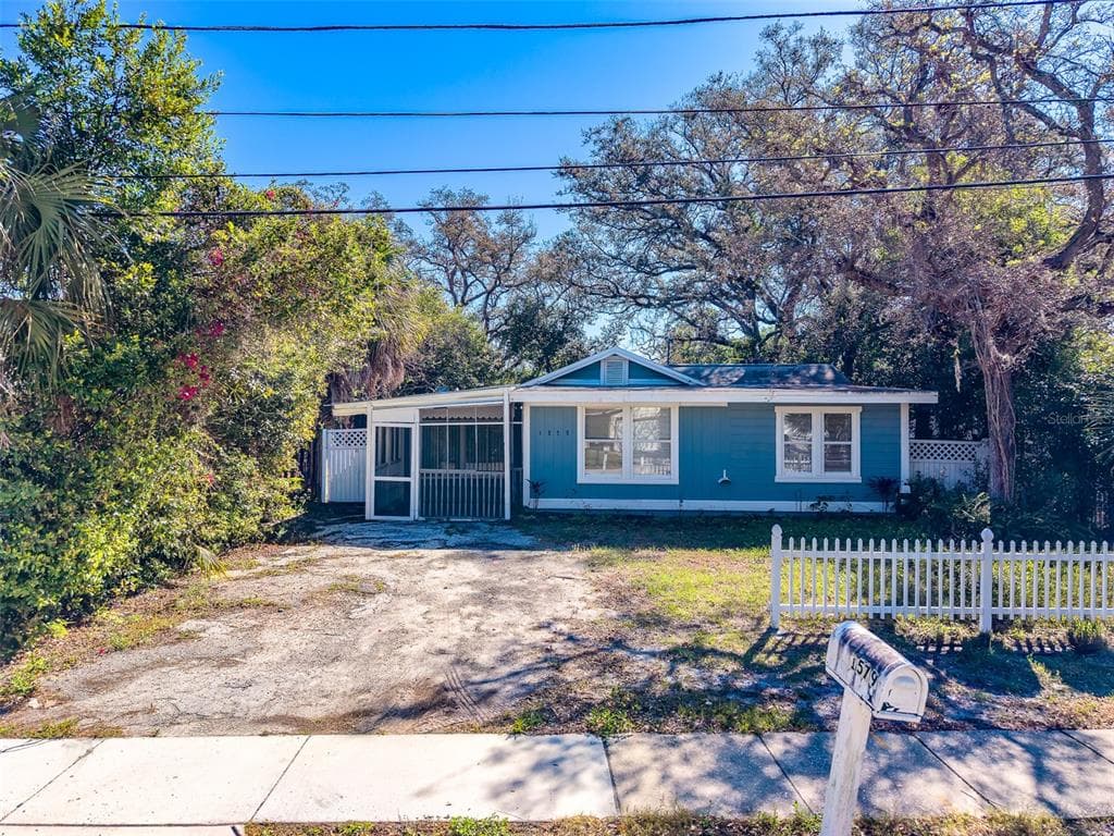 1579 S WASHINGTON AVENUE, CLEARWATER, FL 33756