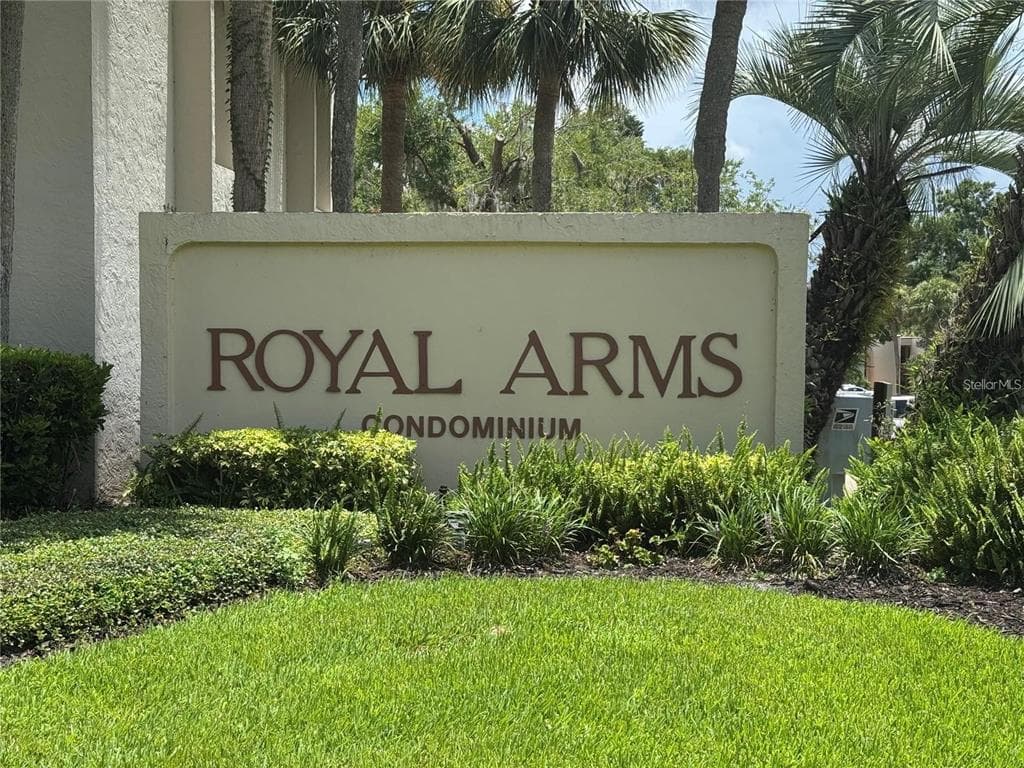 530 ORANGE DRIVE # 11, ALTAMONTE SPRINGS, FL 32701