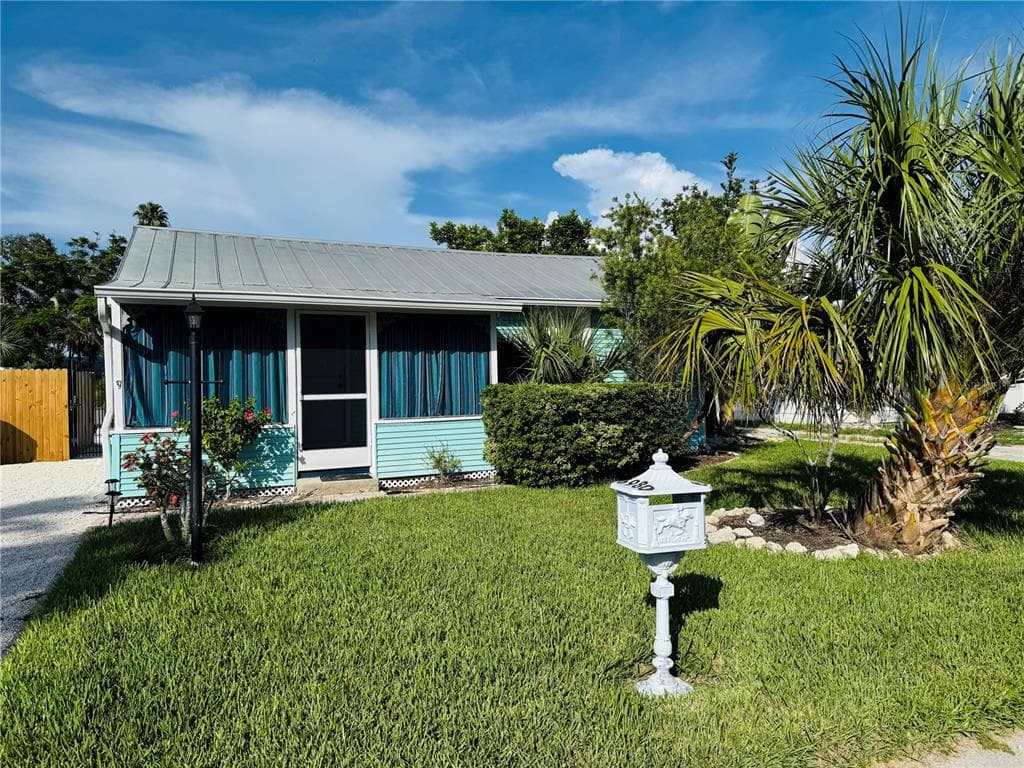 6980 POINSETTA, LONGBOAT KEY, FL 34228