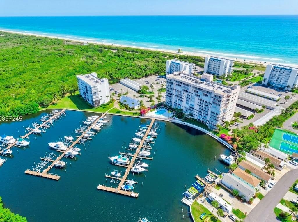 5151 N HIGHWAY A1A # 212, HUTCHINSON ISLAND, FL 34949