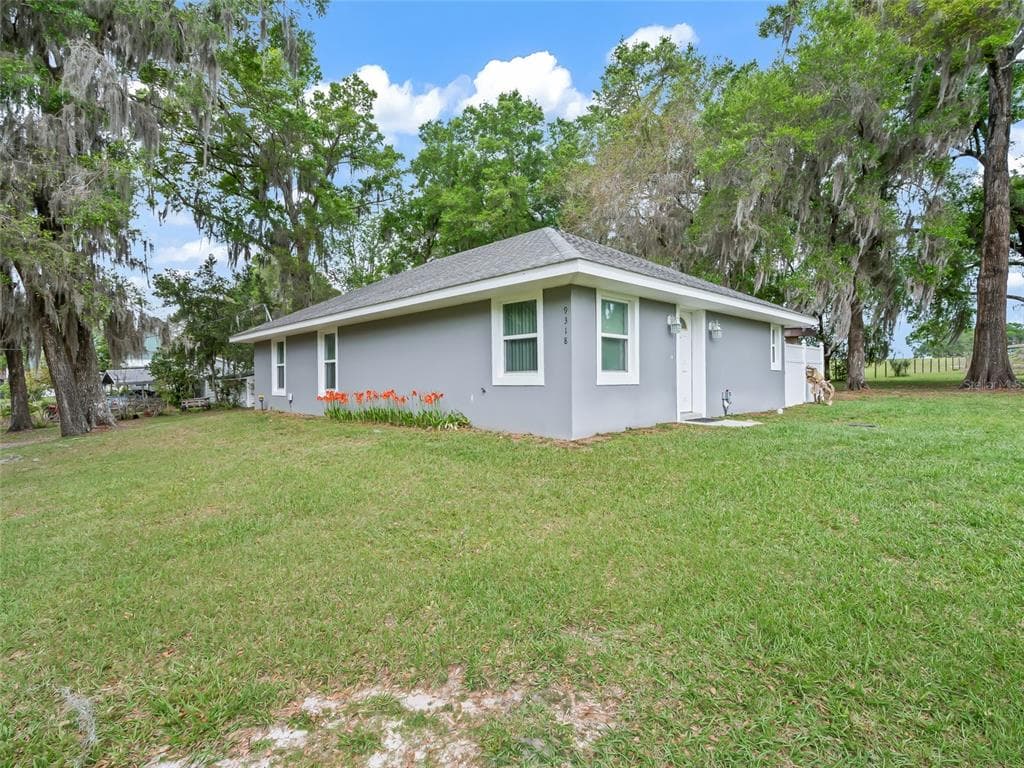 9318 CR 649, BUSHNELL, FL 33513