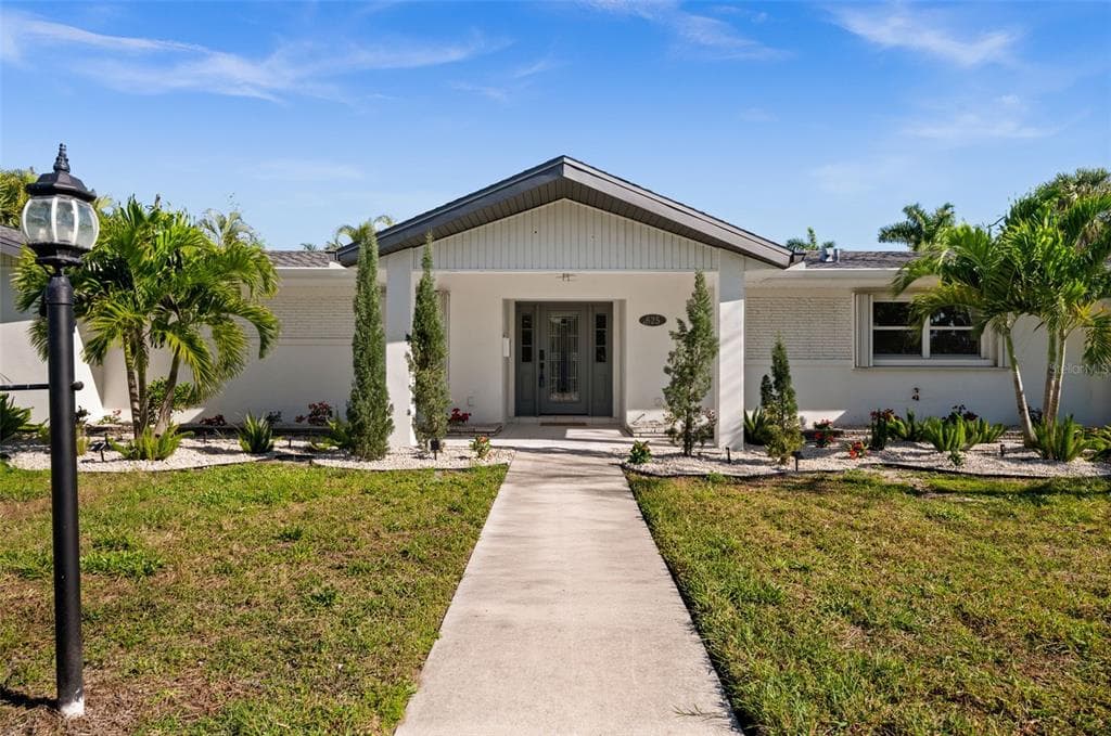 625 W OLYMPIA AVENUE, PUNTA GORDA, FL 33950