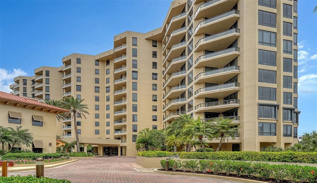 1281 GULF OF MEXICO DRIVE # 111, LONGBOAT KEY, FL 34228