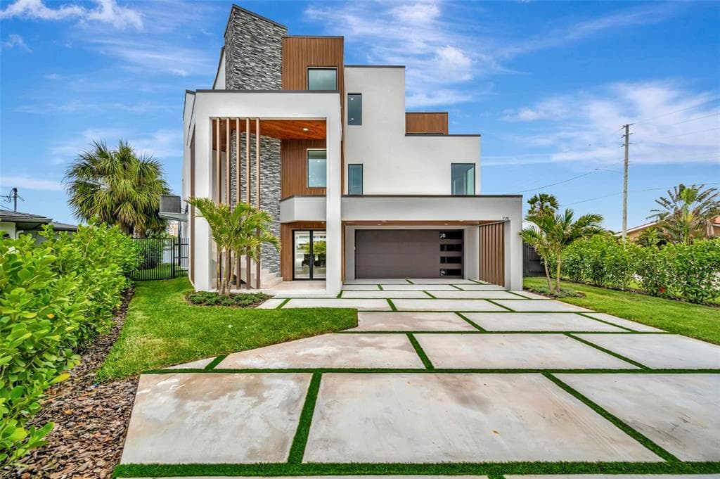 7176 S SHORE DRIVE S, ST PETERSBURG, FL 33707