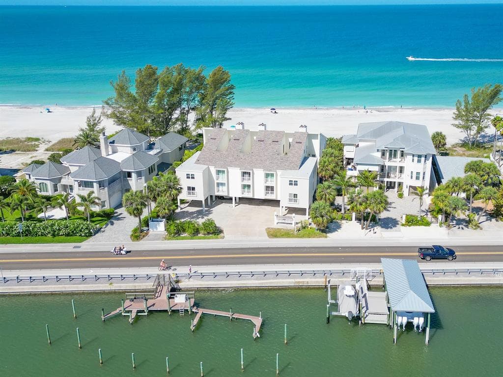 20204 GULF BOULEVARD # 3, INDIAN SHORES, FL 33785