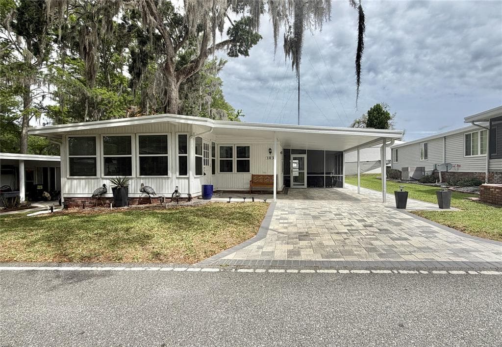 103 ROYAL PALM DRIVE, LEESBURG, FL 34748