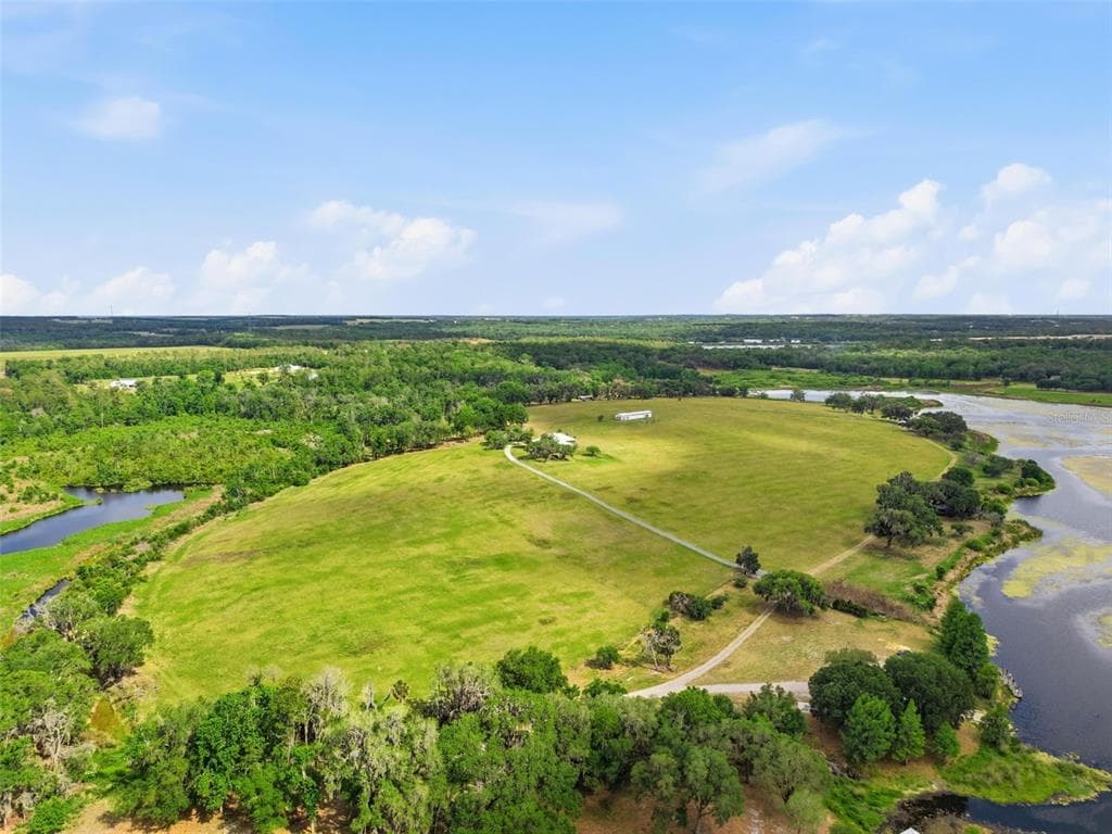 18610 TOWNSEND HOUSE ROAD, DADE CITY, FL 33523