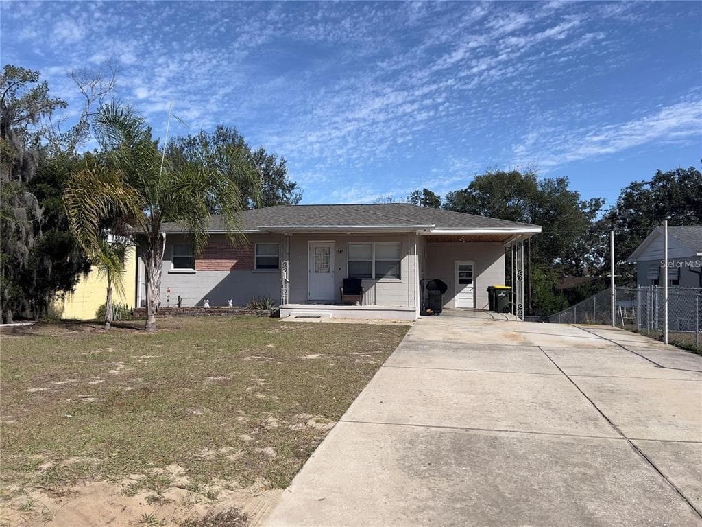 1247 LAKEVIEW DRIVE, CLERMONT, FL 34711