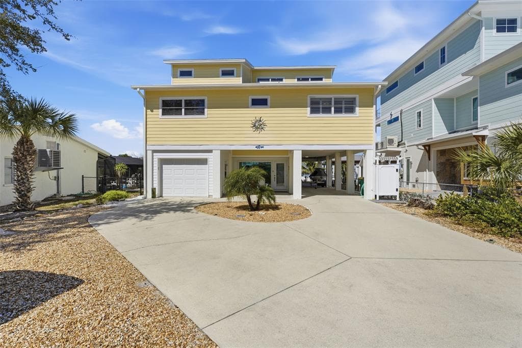 220 MOCKINGBIRD STREET, ENGLEWOOD, FL 34223