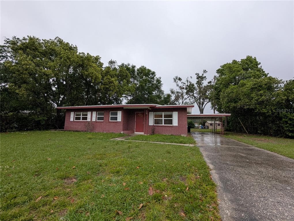 208 OAKWOOD DRIVE, BROOKSVILLE, FL 34601