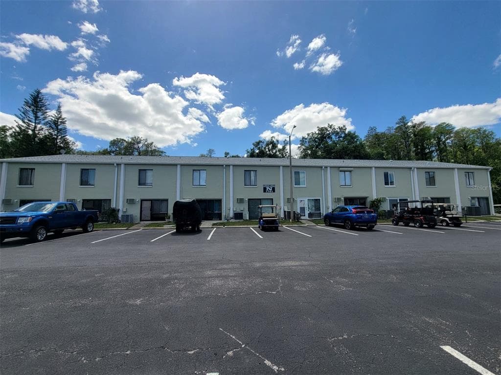 1761 CUPECOY CIRCLE # # N-7, LUTZ, FL 33558