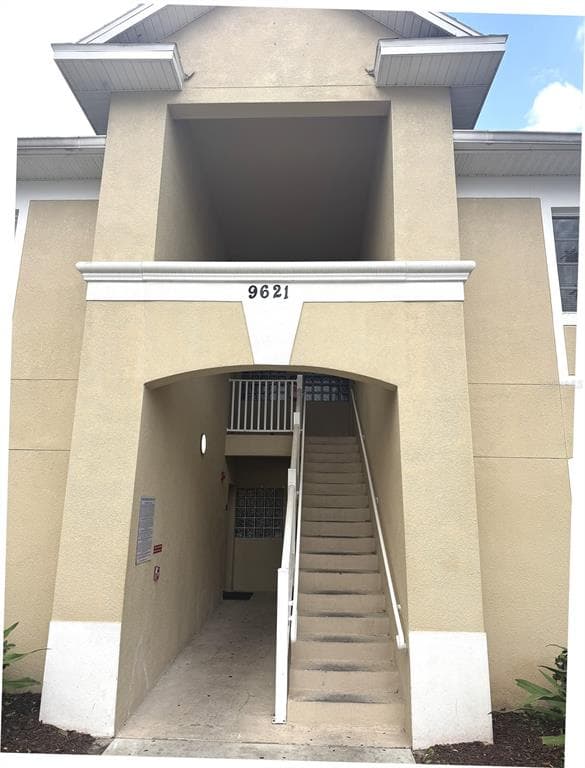 9621 LAKEDALE WAY # 202, RIVERVIEW, FL 33578