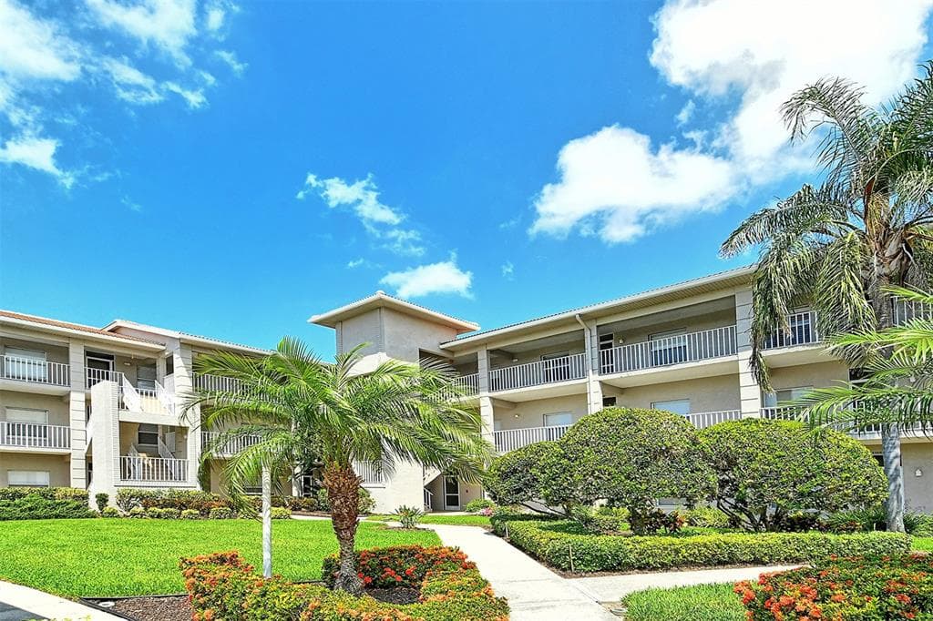 9610 CLUB SOUTH CIRCLE # 4302, SARASOTA, FL 34238