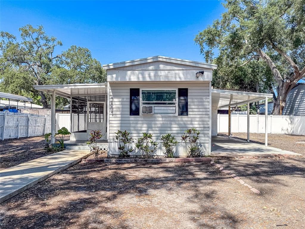 5807 BARRY LANE, TAMPA, FL 33634