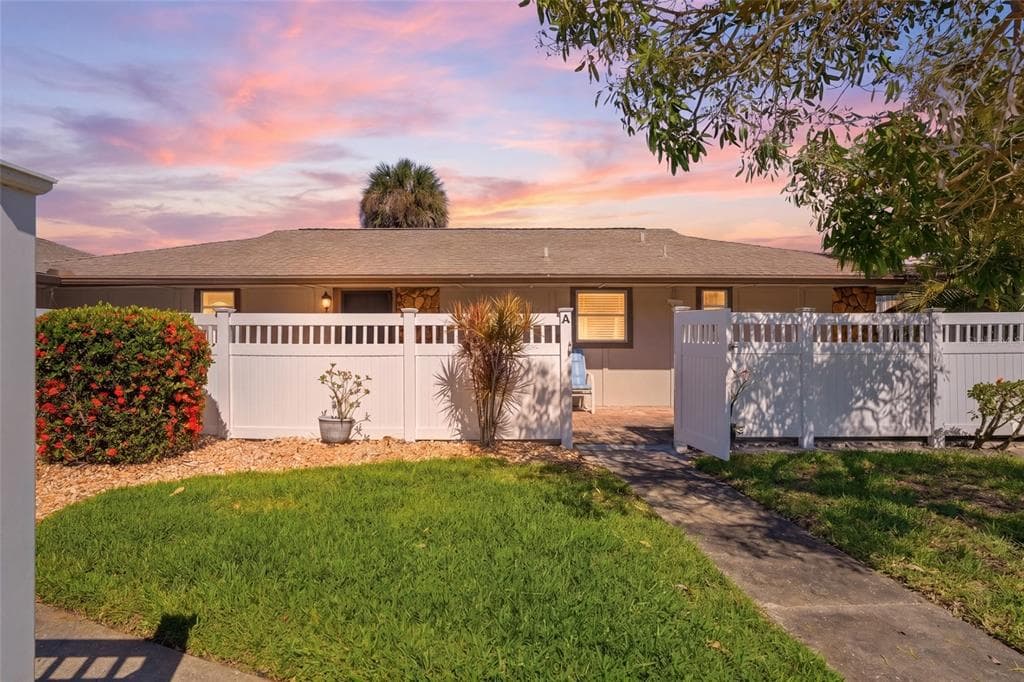 4289 ISLAND CIRCLE # 1, FORT MYERS, FL 33919